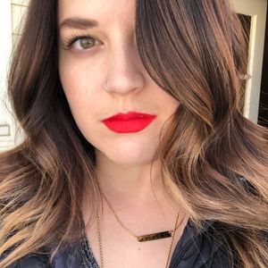Meet your Posher, Cami